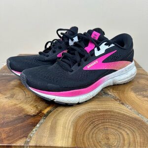 Size 8.5 - Brooks Trace 3 Black Pink Glow W
